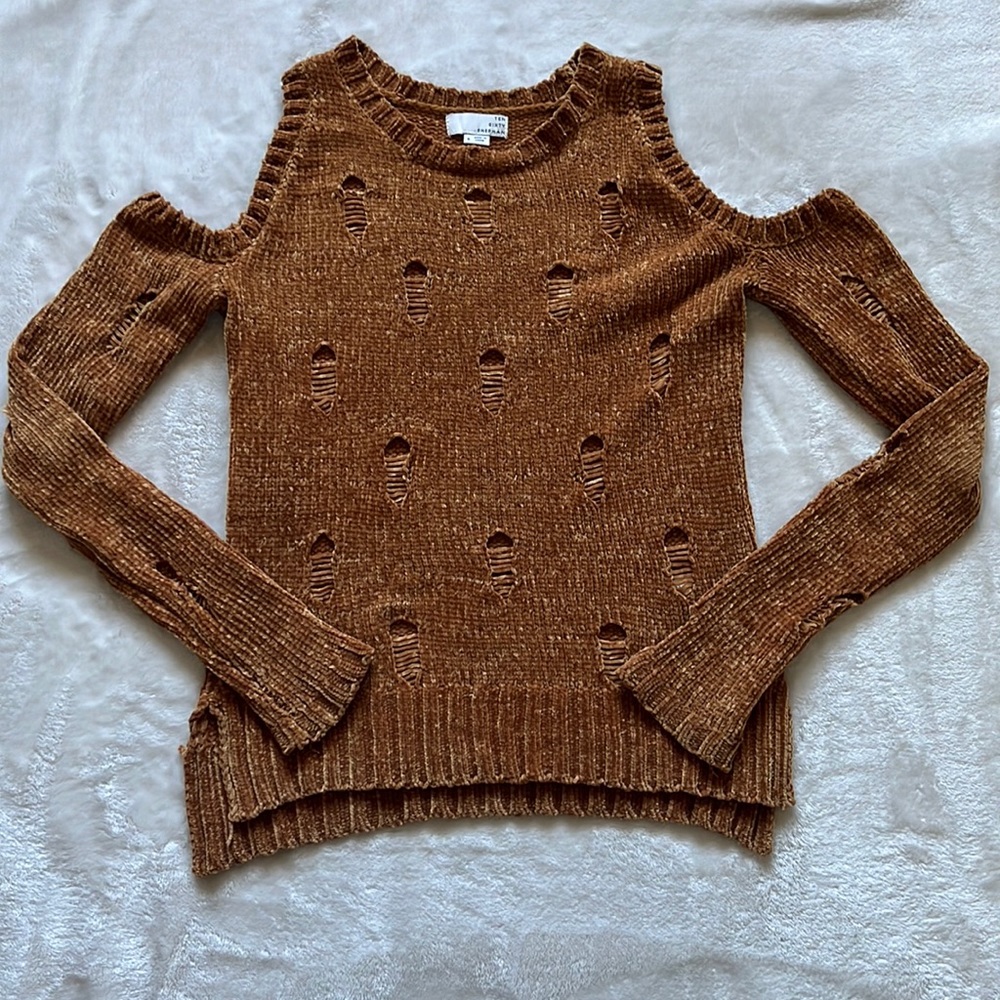 Super soft hay gold colored fall sweater size small womens by Ten Sixty Sherman
